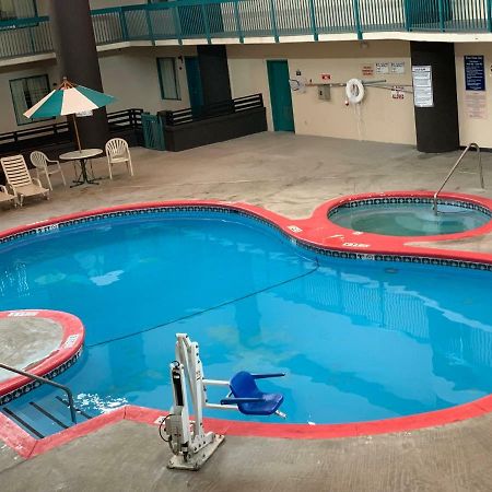 Motel 6 Savannah Ga Gateway & I95 Esterno foto