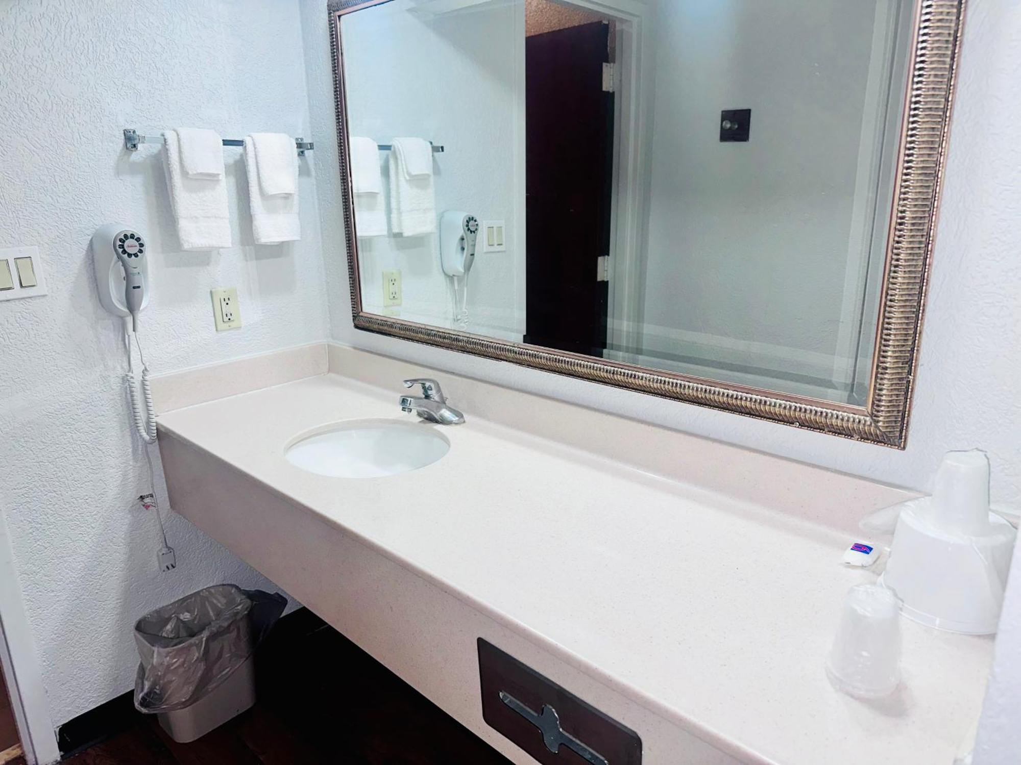 Motel 6 Savannah Ga Gateway & I95 Esterno foto